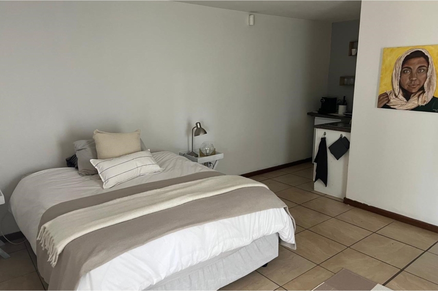 1 Bedroom Property for Sale in Bergzicht Western Cape
